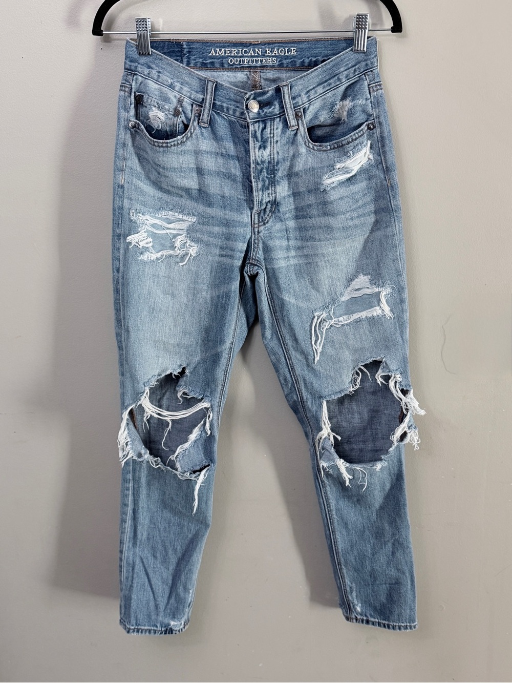 American Eagle Hi-Rise Distressed Ripped Denim Jeans